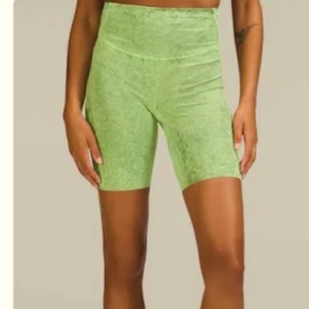LULULEMON BASE PACE HIGH RISE SHORT 8” WASH NWT CITY GRIT GREEN MULTI COLOR - Picture 3 of 7